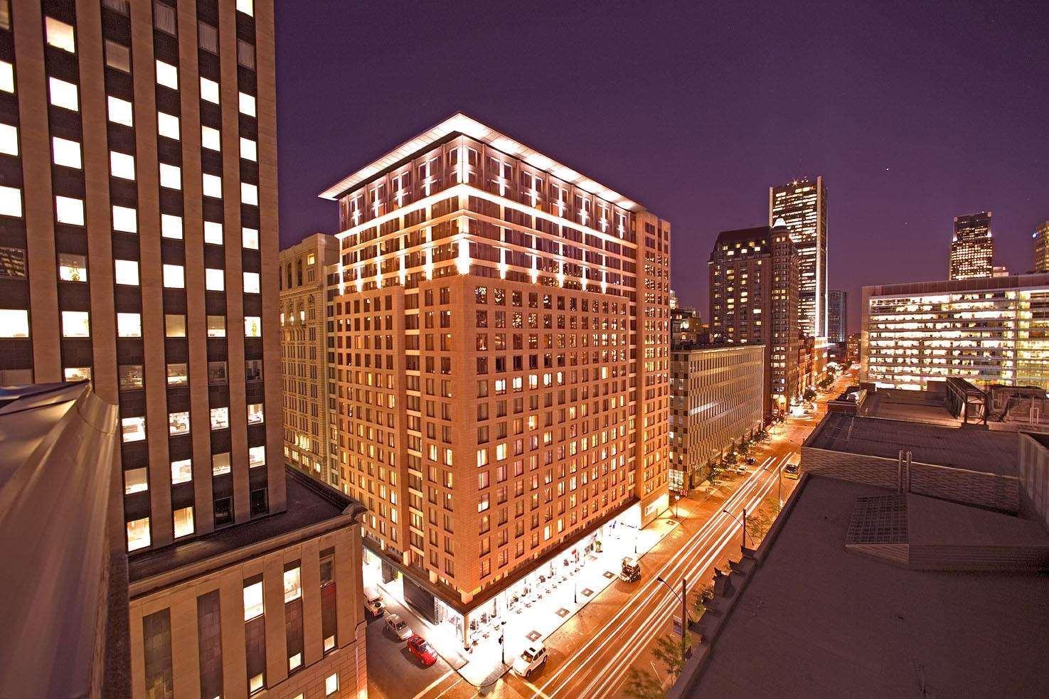 Embassy Suites By Hilton - Montreal Zewnętrze zdjęcie