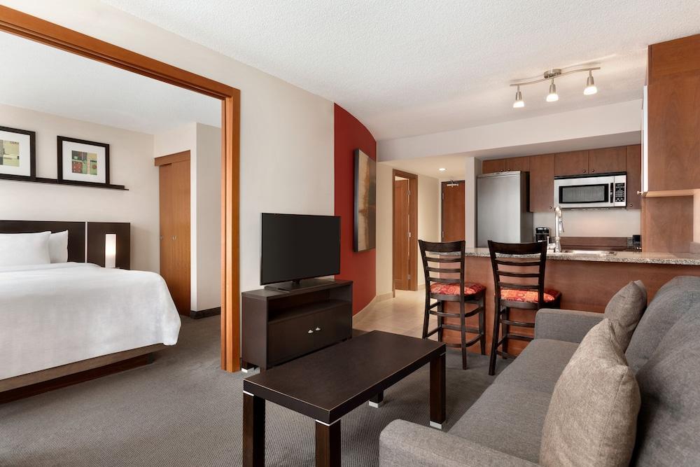 Embassy Suites By Hilton - Montreal Zewnętrze zdjęcie