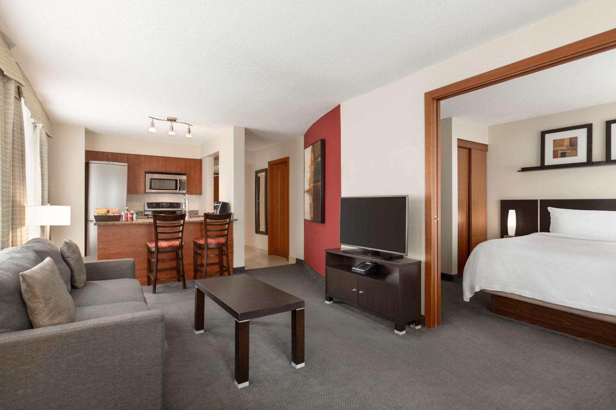 Embassy Suites By Hilton - Montreal Zewnętrze zdjęcie